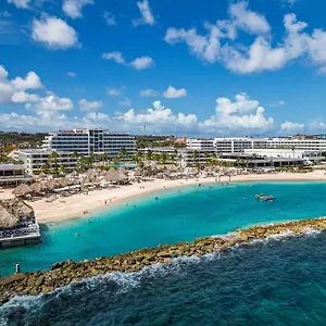 **** Semesteranläggning (resort) Mangrove Corendon Curacao Resort, Curio By Hilton Curaçao